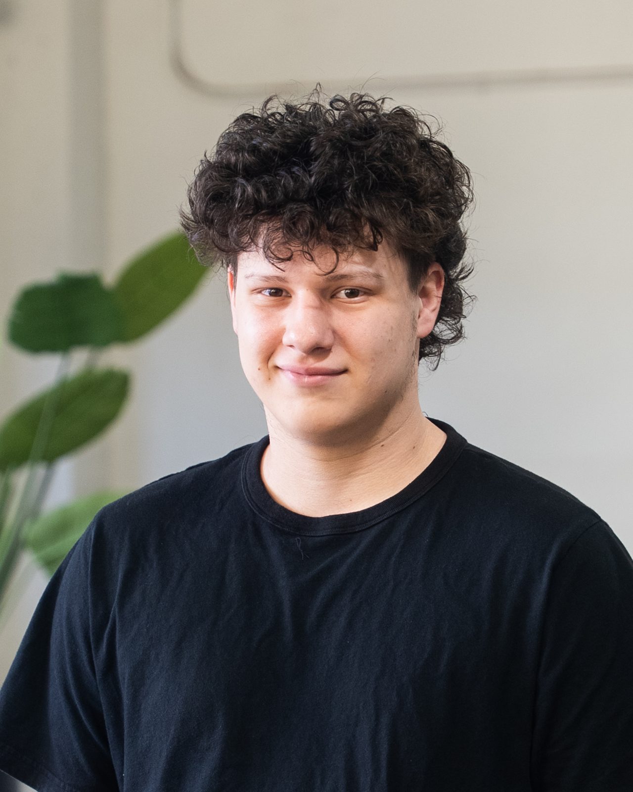 Nishan Avanesyan, Lot Technician at Diplomat Motors