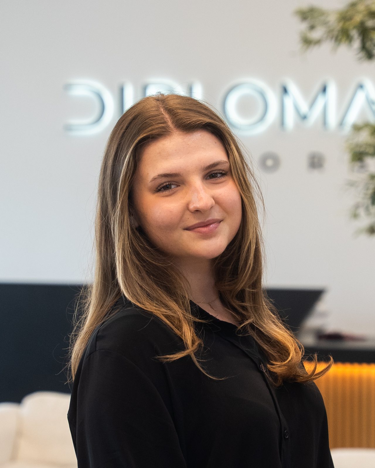 Yana Kot, Administrative Assistant at Diplomat Motors